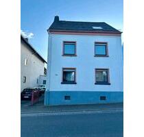 Mehrfamilienhaus In Elz - 329.000,00&nbsp;EUR Kaufpreis, ca.&nbsp; 218,00&nbsp;m&sup2; in Elz (PLZ: 65604)