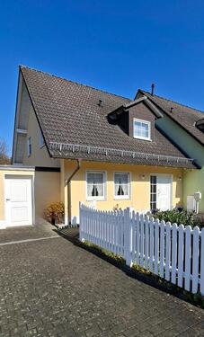 Foto - Gut gelegene, moderne Doppelhaushälfte zur Vermietung mit Garten in Biedenkopf