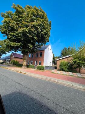 Foto - Haus zur Miete - 1.300,00&nbsp;EUR Kaltmiete, ca.&nbsp; 140,00&nbsp;m&sup2;