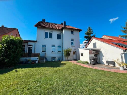 Foto - Sehr schönes Haus mit viel Platz und gepflegtem Garten