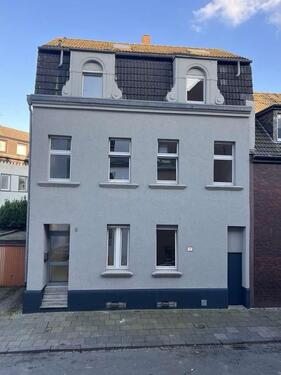 Foto - Attraktives Mehrfamilienhaus in Duisburg-Untermeiderich