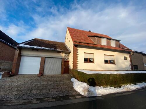 Foto - 7 Zimmer Einfamilienhaus in Breuna