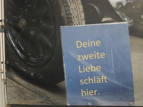 Foto - Stellplatz, Garage für Oldtimer, Cabrios,Sportwagen, Motorräder,