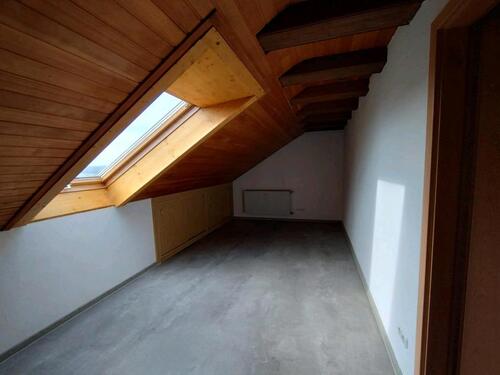 Foto - 3 Zimmer Dachgeschoßwohnung in Waldbüttelbrunn