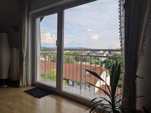 Foto - 4 Zimmer Dachgeschoßwohnung zur Miete in Oberderdingen