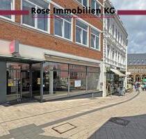 Ladenlokal in 1A-Lage am Marktplatz von Minden mit großer Schaufensterfront
