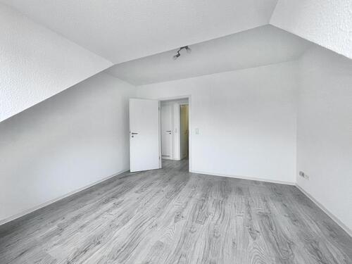 Foto - Dachgeschoßwohnung in Walldorf zur Miete