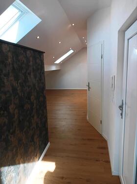 Foto - 1 Zimmer Dachgeschoßwohnung zur Miete in Püttlingen