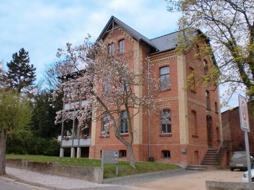 Foto - Erdgeschoss-Wohnung in Villa, mit Stuck und Dielen zu vermieten