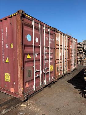 Foto - 40 Fußcontainer, Lager, Garage, Storage