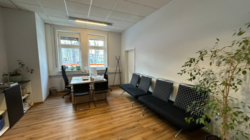 Foto - Bürofläche im Erdgeschoss mit 3 Stellplätzen – Leipzig Ost