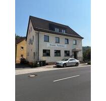 Haus zu verkaufen mit Gewerbe und Fremdenzimmer - Steinwiesen