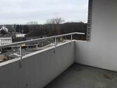 Foto - Teilmodernisierte 2-Zimmer-Wohnung mit Balkon und schöner Aussicht