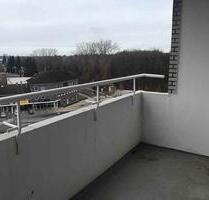 Teilmodernisierte 2-Zimmer-Wohnung mit Balkon und schöner Aussicht - Hannover Misburg-Anderten