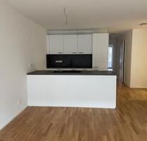 Familiengerechte 4-Zimmer-Wohnung in Esslingen mit Balkon und Tiefgarage - Esslingen am Neckar Hegensberg