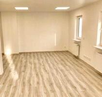 Büroräume mit eigenem Zugang - 1.010,00&nbsp;EUR Kaltmiete, ca.&nbsp; 74,00&nbsp;m&sup2; in Köln (PLZ: 51149) Porz