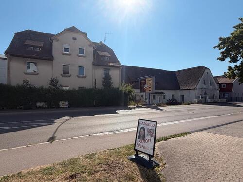 Foto - Mehrfamilienhaus mit Gewerbeeinheiten Lager Halle