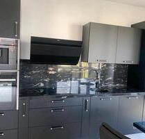 Helle 1,5-Raumwohnung inkl. Loggia und mit Tiefgaragenplatz - Erfurt