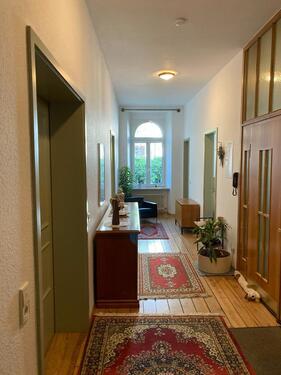 Foto - Grosszügige Erdgeschosswohnung 4 Zi., Küche , 2 Bäder, Gäste-WC