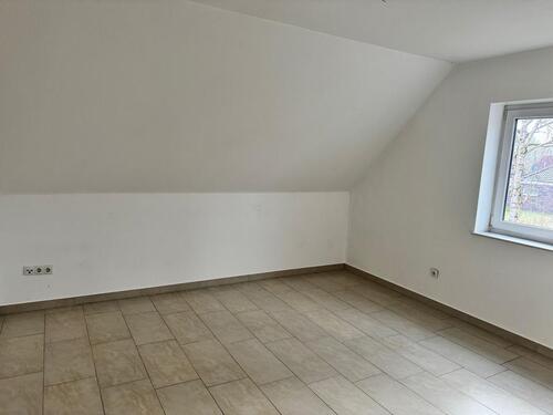 Foto - 3-Zimmer-Wohnung mit großer Terrasse - ab 01.01.2026 zu vermieten