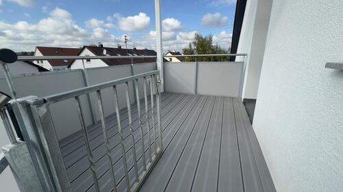 Foto - Sonnige 2-Zimmer Dachgeschosswohnung mit Balkon in Frickenhausen