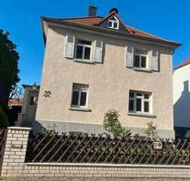 Günstige ,Saniertes 7-Raum-EinZweifamilienhaus in Ginsheim Gusta - Ginsheim-Gustavsburg