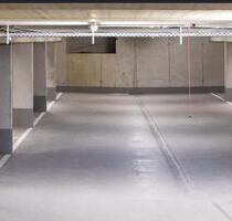 Tiefgaragenstellplatz Chiemgaustr 138a 81549 München zu vermieten - Sankt Wendel