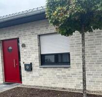 Bungalow mit Garage in Ratheim zu vermieten - Hückelhoven