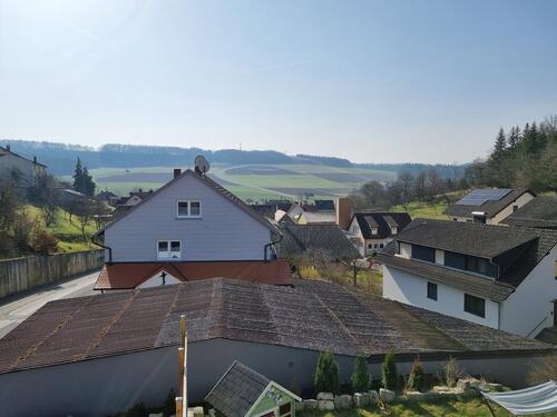 Foto - Wohnen mit Weitblick – modernisierte 3-Zimmer-Wohnung mit Balkon