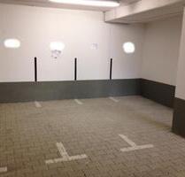 Sicherer Motorrad Roller Stellplatz in Tiefgarage - München Bogenhausen