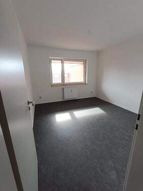 Foto - Großzügige 3-Zimmer Wohnung mit Stellplatz im Irisweg