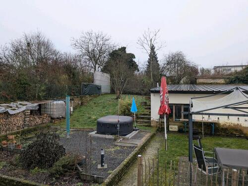 Foto - Freistehendes Zweifamilienhaus mit Garten zu verkaufen