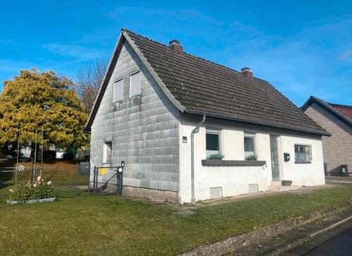 Foto - Einfamilienhaus freistehend - 169.000,00&nbsp;EUR Kaufpreis, ca.&nbsp; 107,00&nbsp;m&sup2;