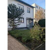 Attraktives REH 4ZKBB, Kamin, Garten, Garage in Mainz - Finthen