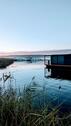 Foto - Schwimmendes Ferienhaus auf dem Wasser mit Boot, WLAN