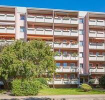 Wir sanieren für Sie: 2-Zimmerwohnung mit Balkon im 1.Obergeschoß! - Dresden Prohlis