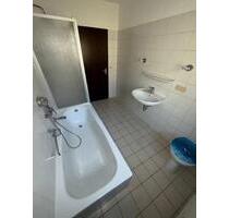 Familienfreundliche 3 Zimmer Wohnung mit Balkon, Gartennutzung und Blick ins Grüne - Schalksmühle