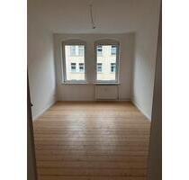 2 Zimmer, Mietwohnung, Erstbezug nach Sanierung, Altbau 51 qm - Braunschweig Broitzem