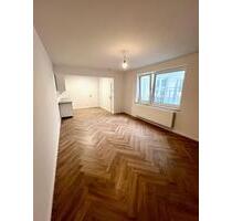 Exklusive 1 Zimmer Wohnung mit EBK - Düsseldorf Stadtmitte