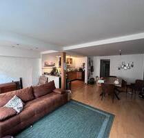 3-Zimmer-Wohnung in Füssen - 1.300,00&nbsp;EUR Kaltmiete, ca.&nbsp; 90,00&nbsp;m&sup2; in Füssen (PLZ: 87629)