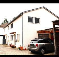 Moderne Doppelhaushälfte DHH Top Lage v. Ingolstadt m Garten