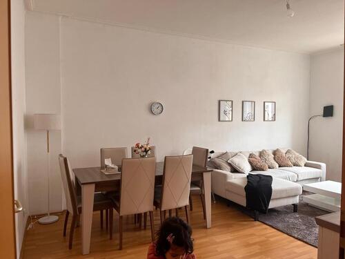 Foto - Helle 3-Zimmer-Wohnung mit Balkon in Stuttgart-Bad Cannstatt