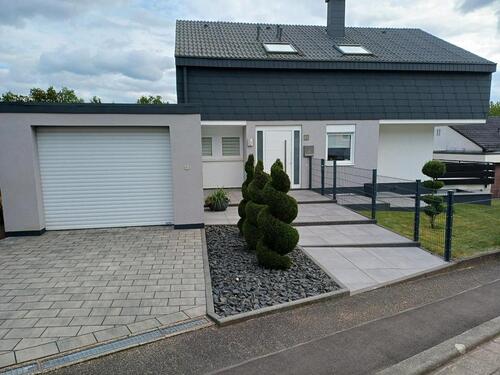 Foto - Provisionsfreies Einfamilienhaus in massiver Split-Level-Bauweise