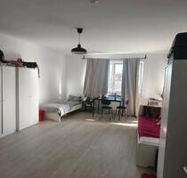 Shared Room – 1 Spot Available - 430,00&nbsp;EUR Kaltmiete, ca.&nbsp; 12,00&nbsp;m&sup2; in Berlin (PLZ: 10965) Friedrichshain-Kreuzberg