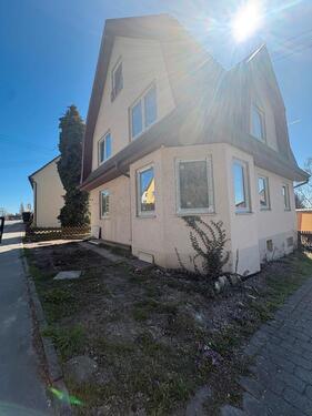 Foto - Frisch Renoviertes Einfamilienhaus
