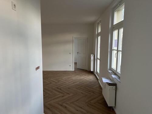 Foto - Zentrumnahe 2-Raumwohnung mit Blick ins Grüne, EBK, gr. Balkon, Stellplatz