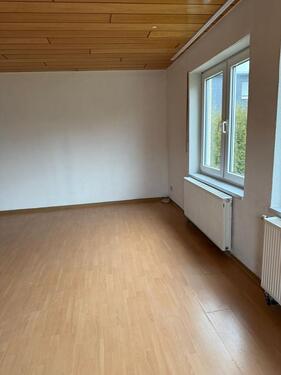Foto - 3 Zimmer Erdgeschoßwohnung zur Miete in Scheuerfeld