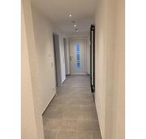 Wohnung B, mit eigenem Eingang, Terrasse und Küchenzeile - Hellenhahn-Schellenberg