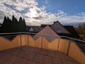 Foto - Schöne renovierte Wohnung mit Balkon, viel Stauraum und 2 Stellplätzen