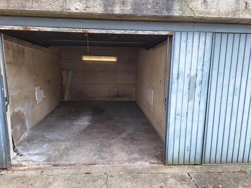 Foto - Garage zu vermieten - 75,00&nbsp;EUR Kaltmiete, ca.&nbsp; 8,00&nbsp;m&sup2;